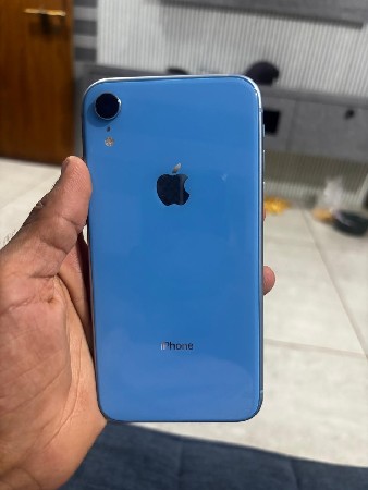 iPhone XR 64gb