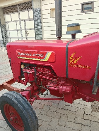 Mahindra 475