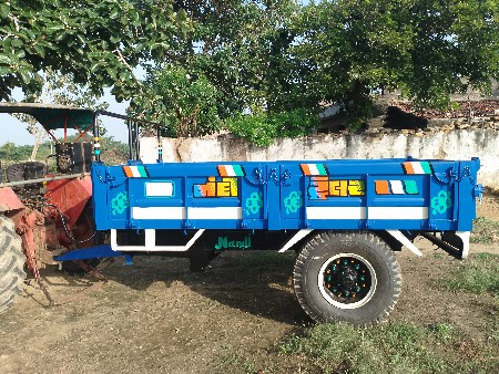ટ્રેક્ટર વેચાવ છે આખો સેટ સાથે