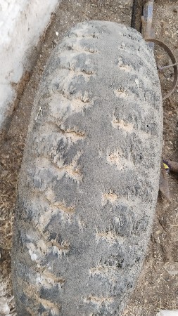 ટાયર વેચવાના છે