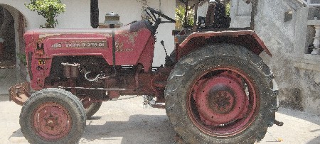 ટ્રેક્ટર વેચવાનું છે