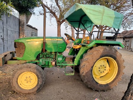 John deere 5050D