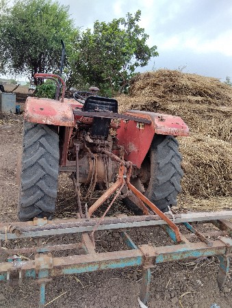 આ ટ્રેક્ટર વેચવાનું છે