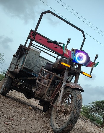 રીક્ષાના માટે સંપર્ક કરો