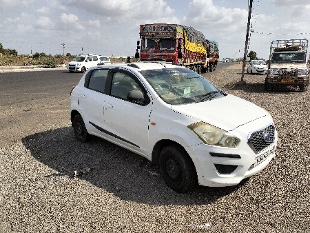 વેચવાની છે