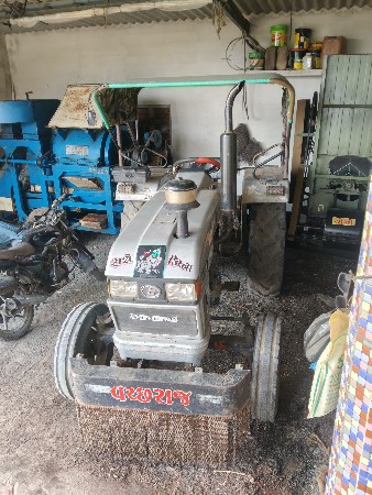 Eicher 380 vechva nu se