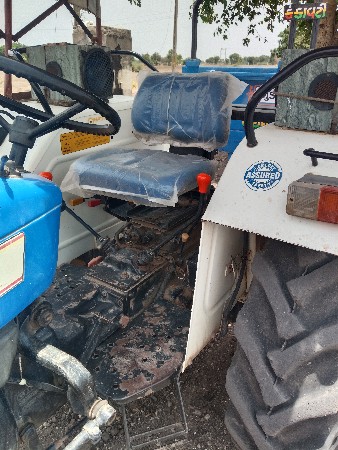 ટ્રેક્ટર વેચવાનું છે