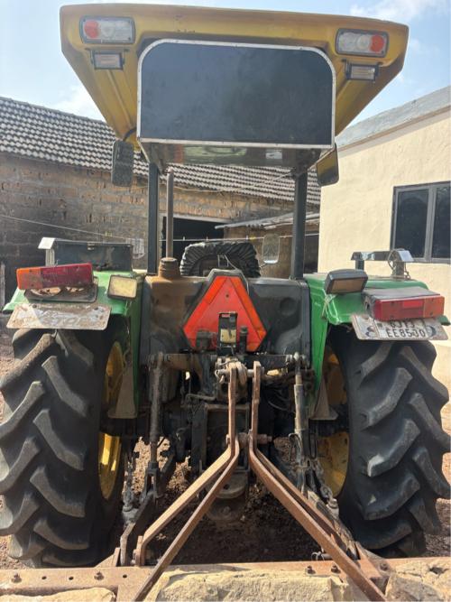 Johndeer 5104 black body