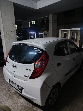 ઈઓન ગાડી વેચવાની છે