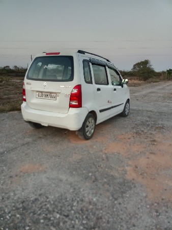 મોડલ.2007.યોરિજન.ગાડી