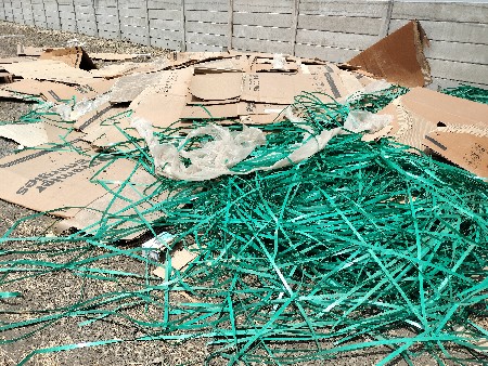 putha ane plastic