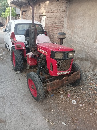 યુવરાજ 215 મીની ટ્રેકટર