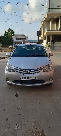 TOYOTA Etios