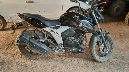 Tvs Apache Rtr 160 4V