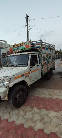 બોલેરો મેકસિ