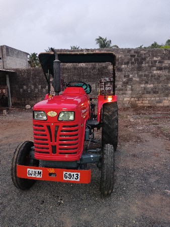 ટ્રેક્ટર વેચવાનું છે