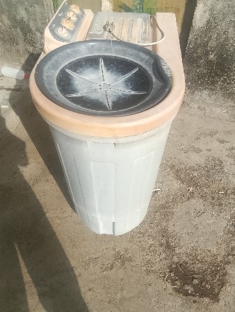 કપડાં ધોવાનું વોશિંગ મશીન દેવાનો