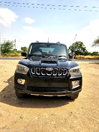 mahindra scorpio s11 🚙🚨