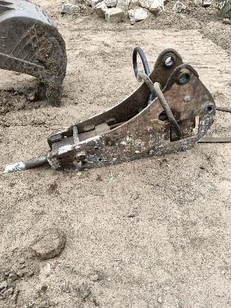 jcb brekar
