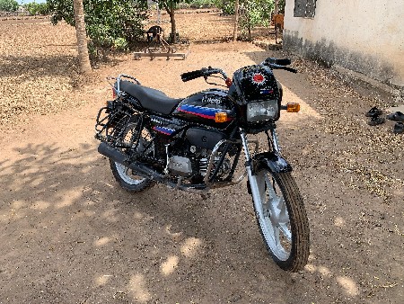 ગાડી વેચવાની છે સ્પ્લેન્ડર