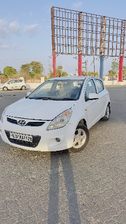 I20 ASTA CNG PETROL