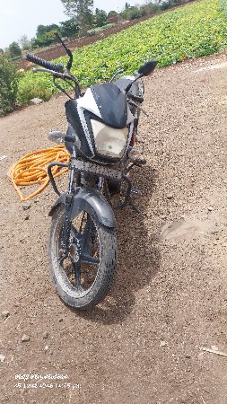 ટુ વહીલરવેચવાનુ છે