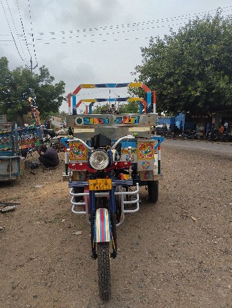 મોડલ 2016 અંજીન 8:30