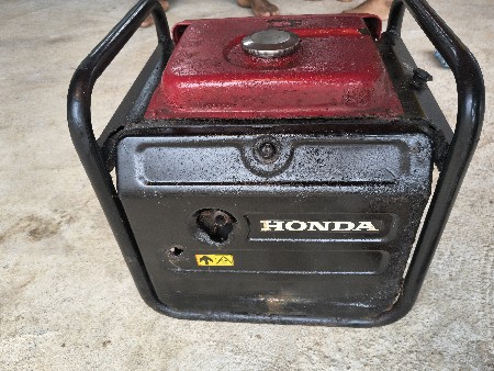 Honda EP1000 Generator
Honda EP100
