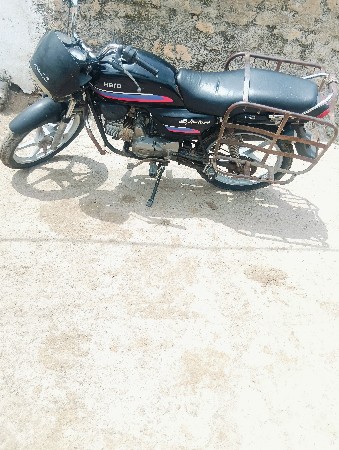 હોન્ડા ગાડી વેચવાની છે