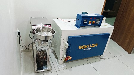 ડ્રાયર અને ગ્રાઇન્ડર મશીન