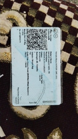 ફોર વ્હીલ-કાર વેચવાની છે