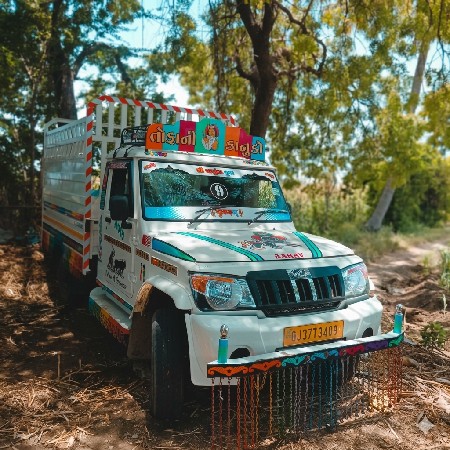 બોલેરો ગાડી