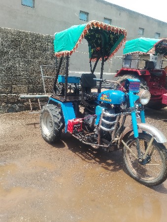 સનેડો વેસવાનો છે સાડા દસ નું મશીન