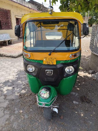 bajaj re 2021
