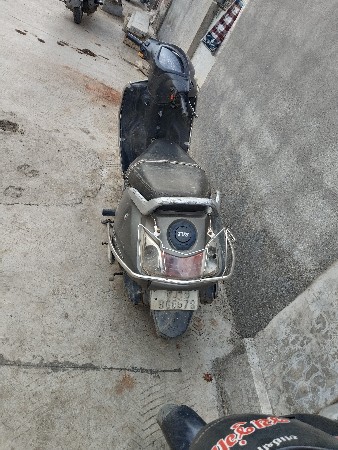 ચાલું conjection માં છે