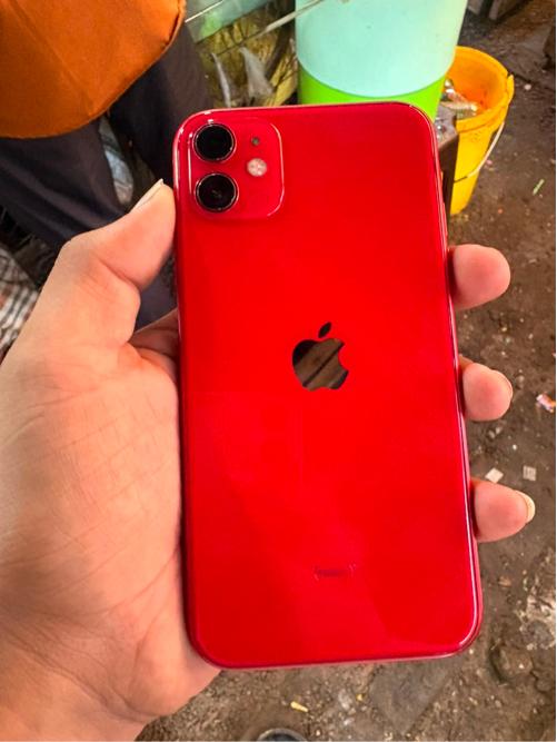I phone 11 red colar