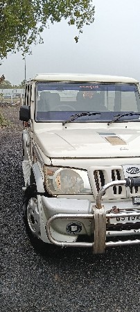 ફોરવીલ બોલેરો વેશવાનો છે