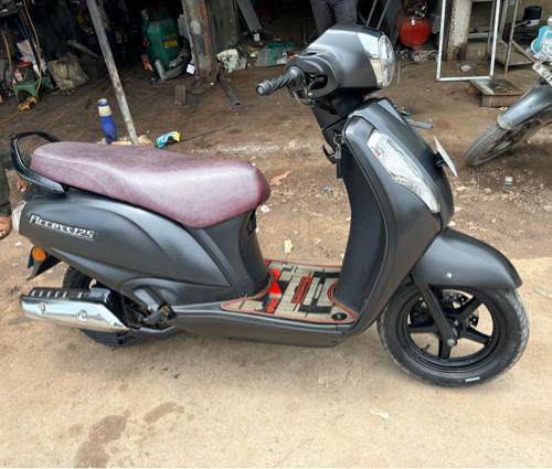 Suzuki Acess 125 SE વેચવાની છે