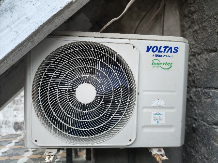 Voltac Inverter 1.5 tone Ac