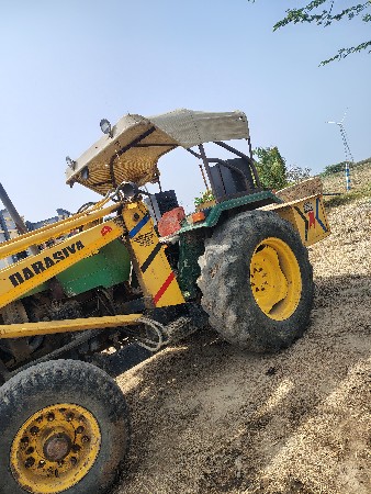 લોડર વેચવાનું છે
