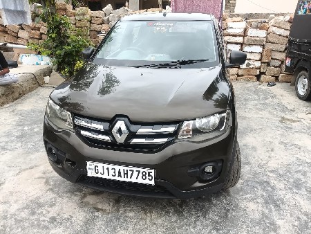 આ ગાડી વેચવાની છે 
ગૂડ કન્ડિશન