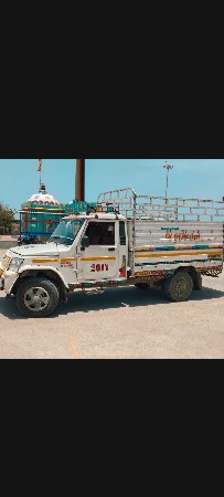 બોલેરો મેક્સી ટ્રક