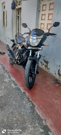 ગાડી વેચવાની છે