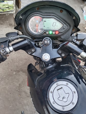 વેચવાનું છે