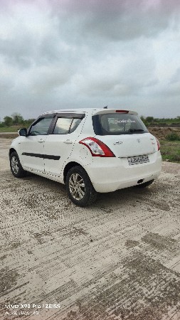 સ્વિફ્ટ ટૂકડો 2012 પેટ્રોલ સીએનજી