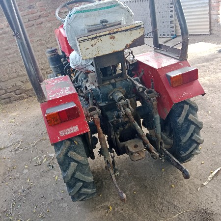 મીની ટેકટર વેચવાનું છે.