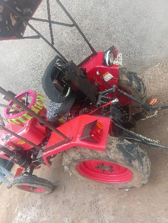 mini tractor vechanu che