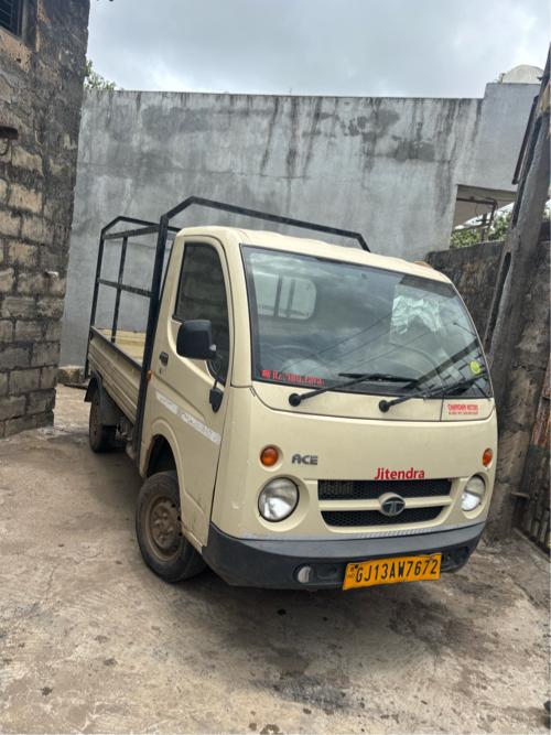 આ ગાડી વેચવાની સે