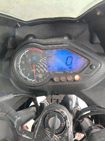 ટુ વ્હીલ વેચવાનું છે