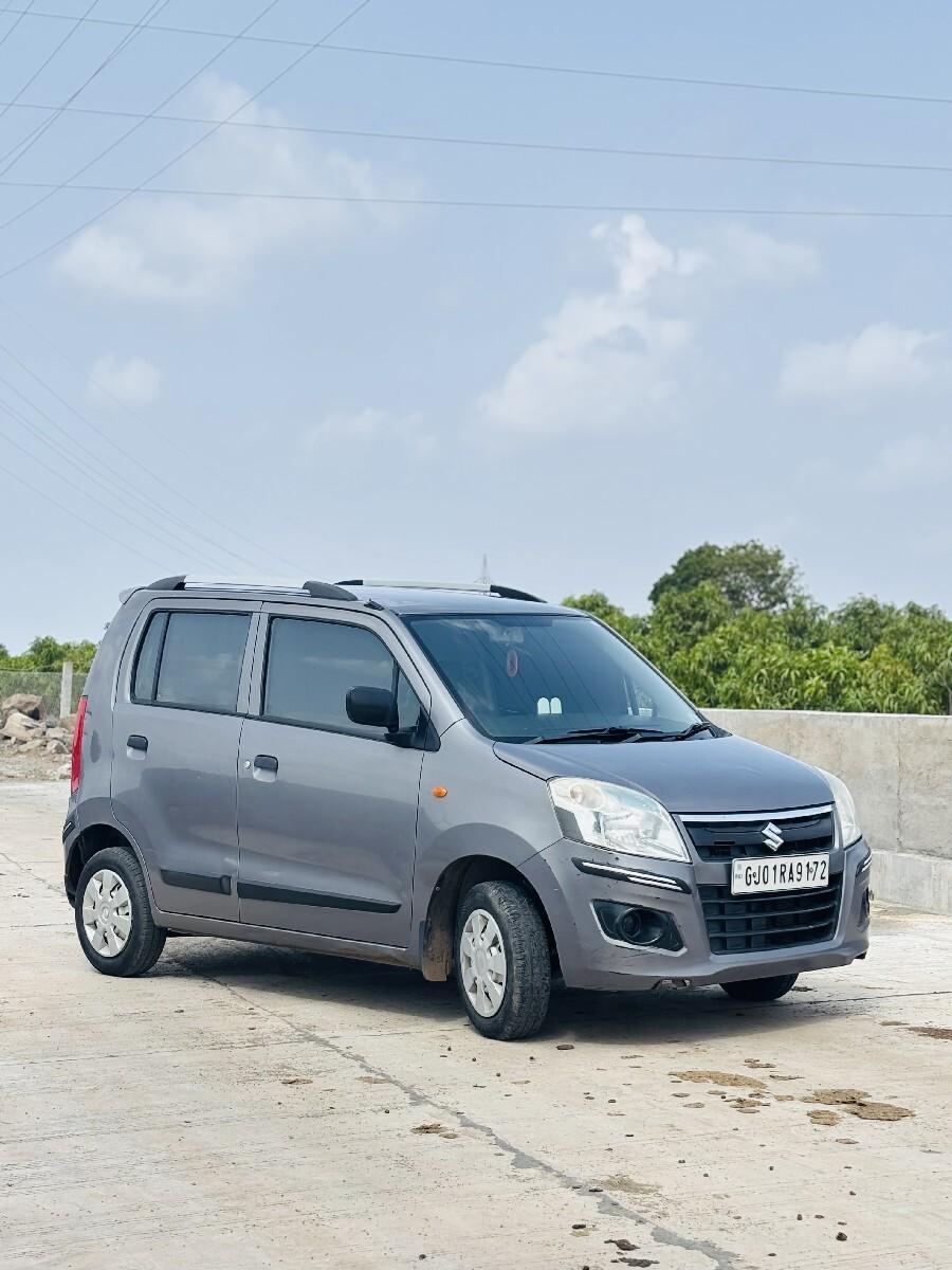 વેચવાની છે